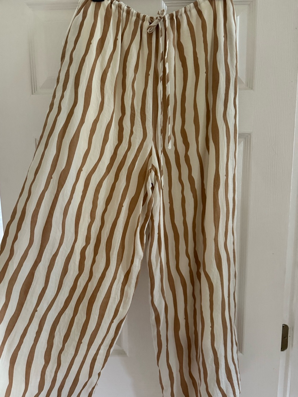 Petal & Pup Wide Leg Pant - Picture 4 of 4